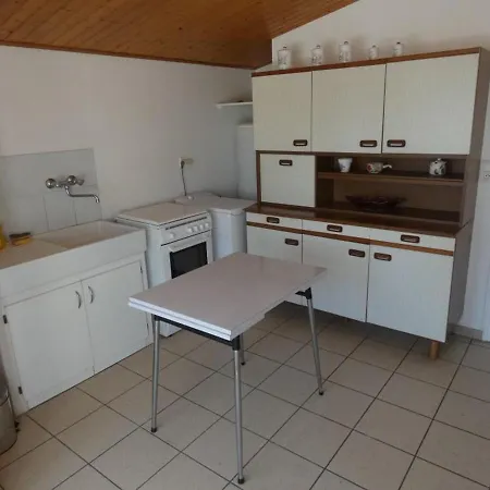 Maison Vendeenne Avec Jardin - Animaux Admis - Fr-1-540-168 *